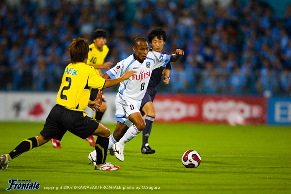 MF8/フランシスマール選手 MF8/フランシスマール選手