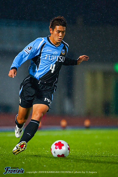 DF4/井川祐輔選手 DF4/井川祐輔選手