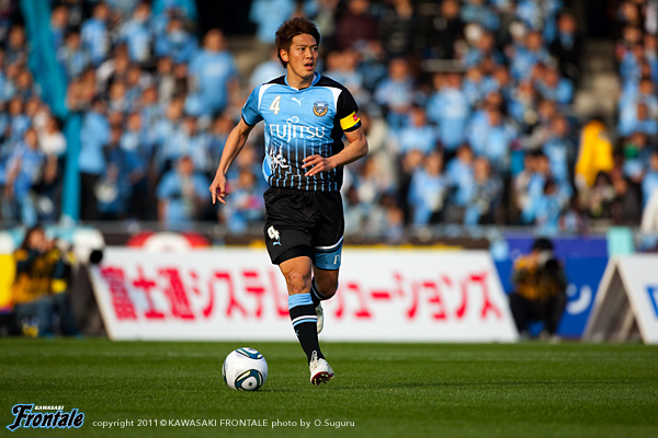 DF4/井川祐輔選手 DF4/井川祐輔選手