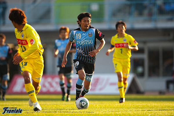 MF19/柴崎晃誠選手 MF19/柴崎晃誠選手