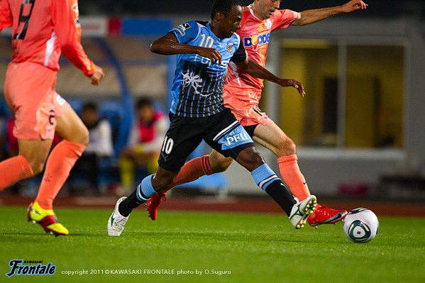FW10/ジュニーニョ選手 FW10/ジュニーニョ選手