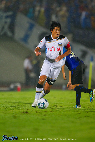 DF4/井川祐輔選手 DF4/井川祐輔選手