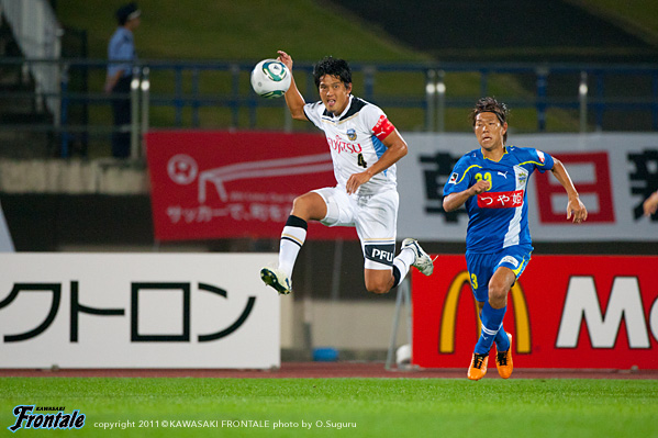 DF4/井川祐輔選手 DF4/井川祐輔選手