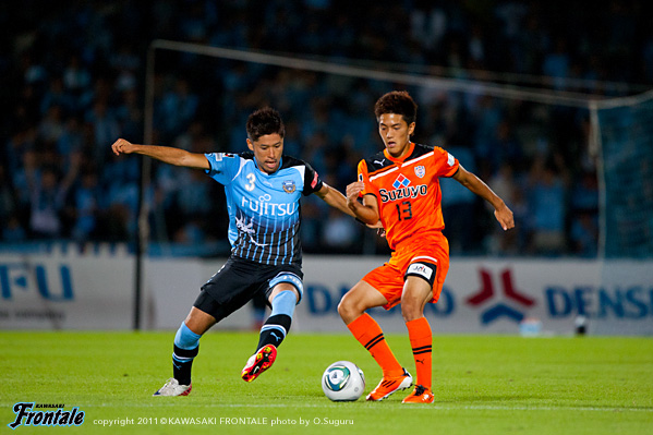 DF3/田中裕介選手 DF3/田中裕介選手