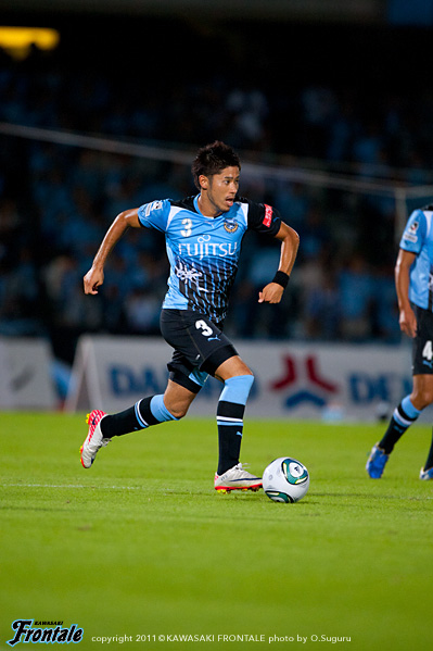 DF3/田中裕介選手 DF3/田中裕介選手