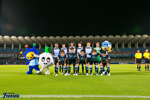 試合前の集合写真 試合前の集合写真
