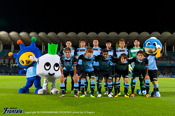 試合前の集合写真 試合前の集合写真