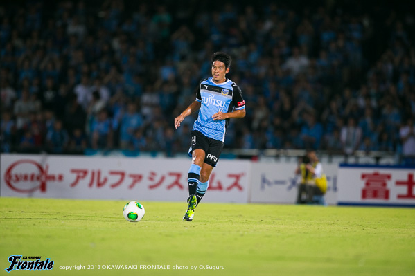 DF4/井川祐輔選手 DF4/井川祐輔選手