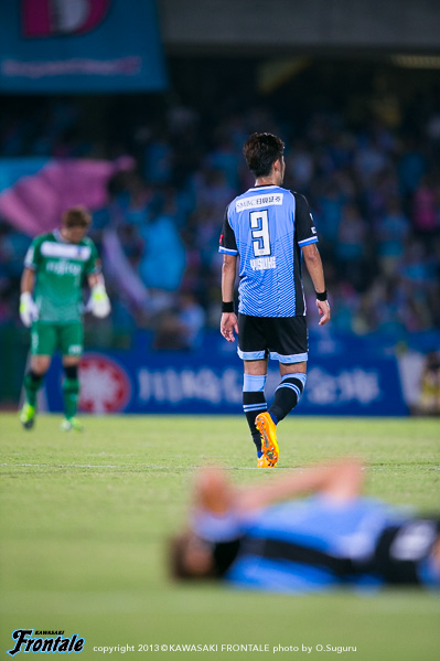 DF3/田中裕介選手 DF3/田中裕介選手