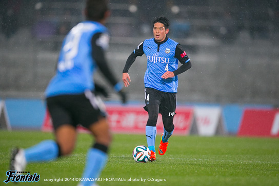 DF4/井川祐輔選手 DF4/井川祐輔選手