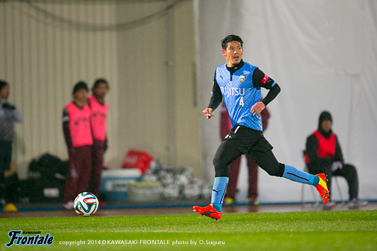 DF4/井川祐輔選手 DF4/井川祐輔選手