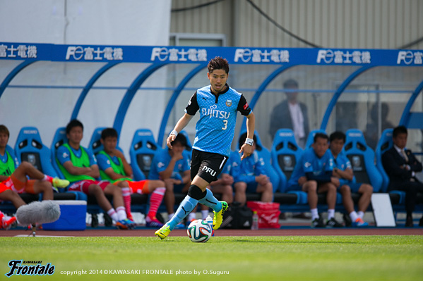DF3/田中裕介選手 DF3/田中裕介選手