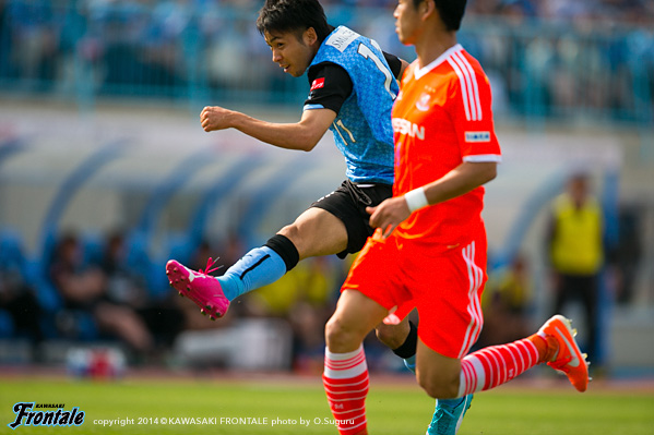 FW11/小林 悠選手 FW11/小林 悠選手