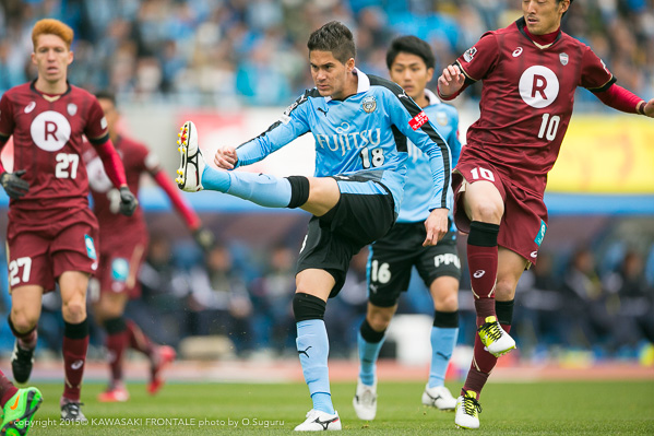 DF18/エウシーニョ選手 DF18/エウシーニョ選手