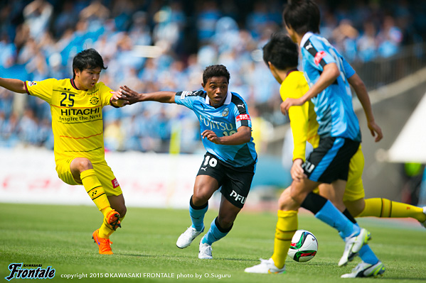 FW10/レナト選手 FW10/レナト選手