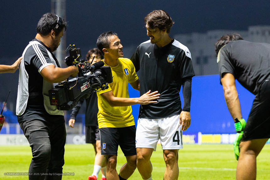 チームメイトだったチャナティップ選手と再会 チームメイトだったチャナティップ選手と再会