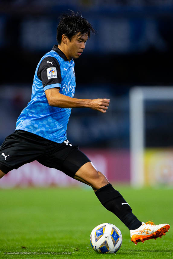 DF13 / 山根 視来選手 DF13 / 山根 視来選手