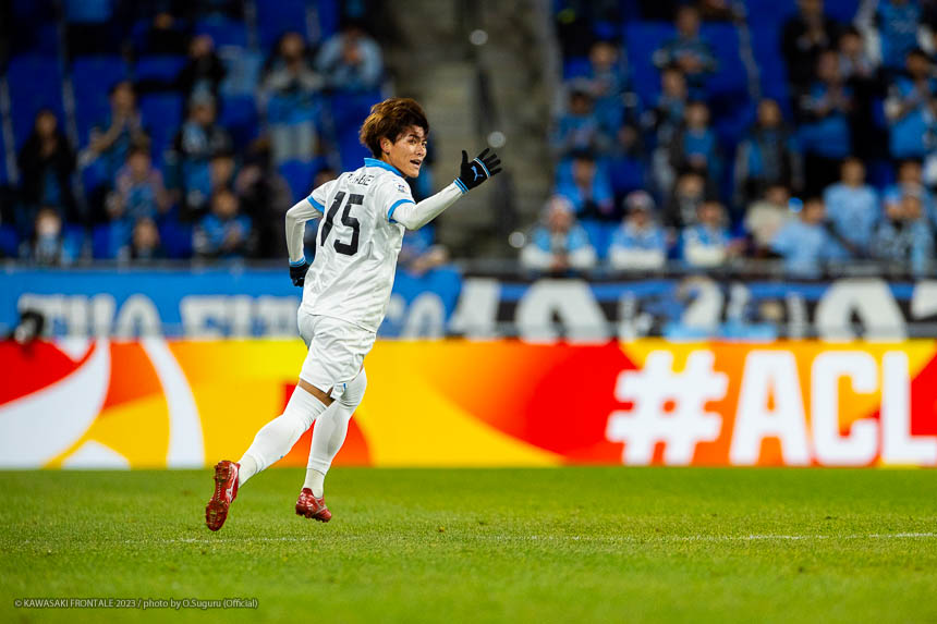 DF15 / 田邉 秀斗選手 DF15 / 田邉 秀斗選手