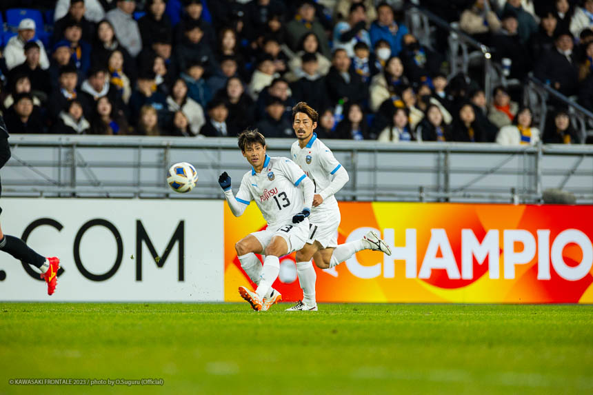 DF13 / 山根 視来選手、MF41 / 家長 昭博選手 DF13 / 山根 視来選手、MF41 / 家長 昭博選手