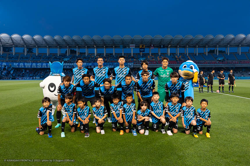 試合前の集合写真 試合前の集合写真