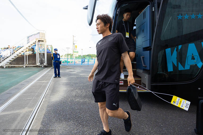 MF30 / 瀬川 祐輔選手 MF30 / 瀬川 祐輔選手