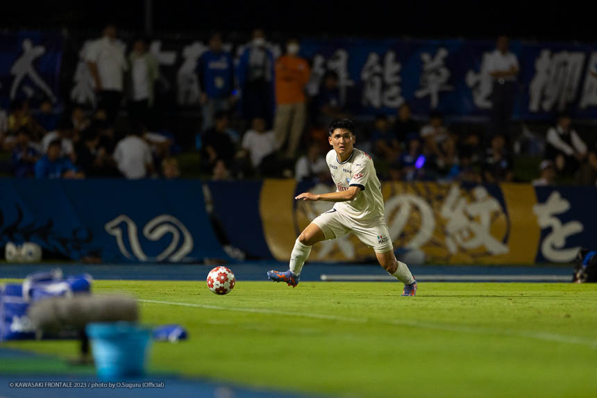 DF27 / 松長根 悠仁選手 DF27 / 松長根 悠仁選手
