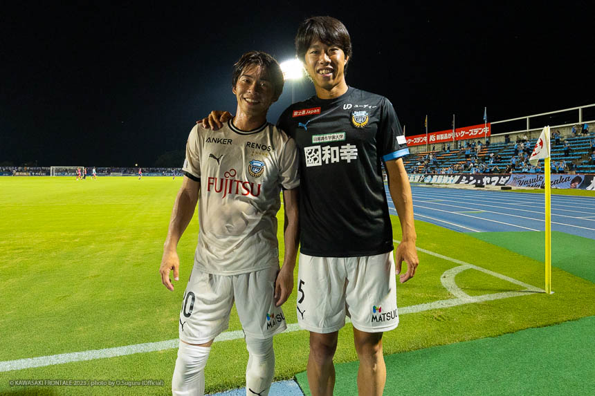 MF30 / 瀬川 祐輔選手、DF5 / 佐々木 旭選手 MF30 / 瀬川 祐輔選手、DF5 / 佐々木 旭選手
