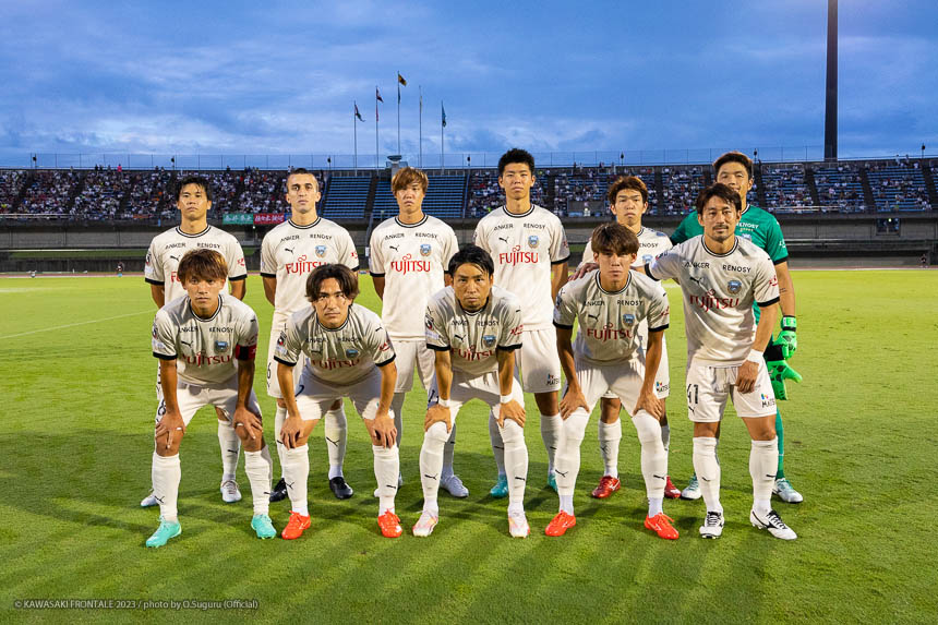 試合前の集合写真 試合前の集合写真