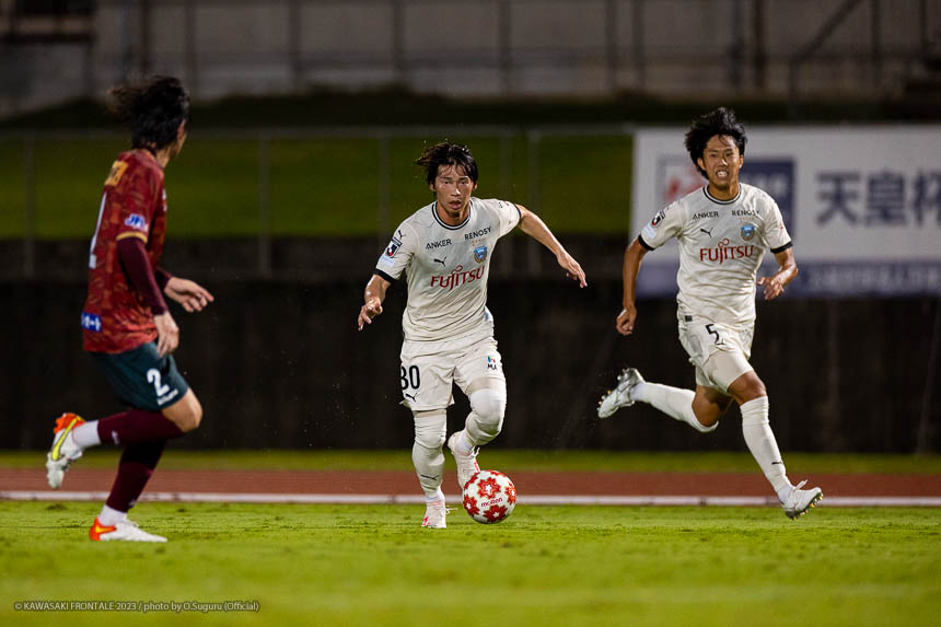 MF30 / 瀬川 祐輔選手 MF30 / 瀬川 祐輔選手