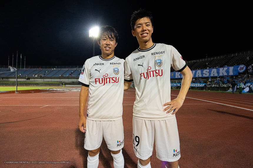 DF5 / 佐々木 旭選手、DF29 / 高井 幸大選手 DF5 / 佐々木 旭選手、DF29 / 高井 幸大選手