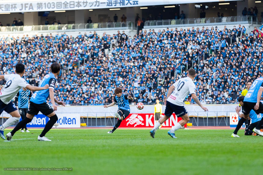 MF14 / 脇坂 泰斗選手 MF14 / 脇坂 泰斗選手