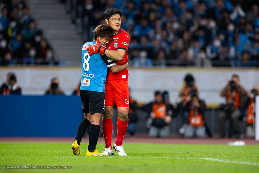 GK1 / チョン ソンリョン選手、MF8 / 橘田 健人選手 GK1 / チョン ソンリョン選手、MF8 / 橘田 健人選手