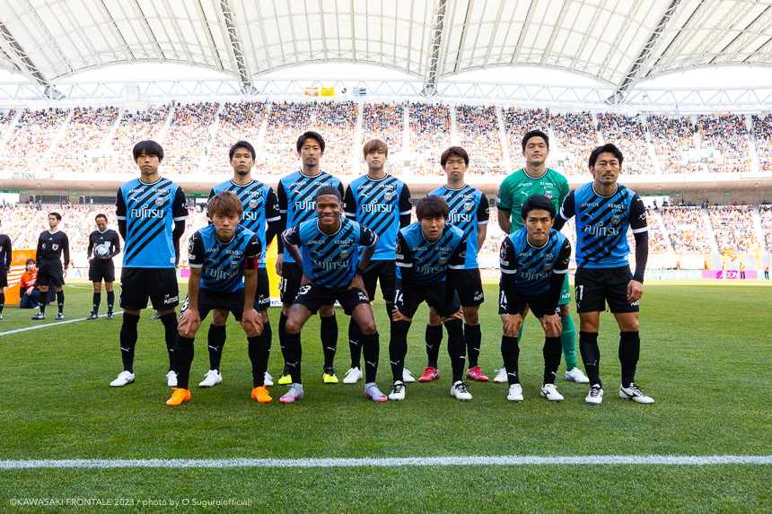 試合前の集合写真 試合前の集合写真