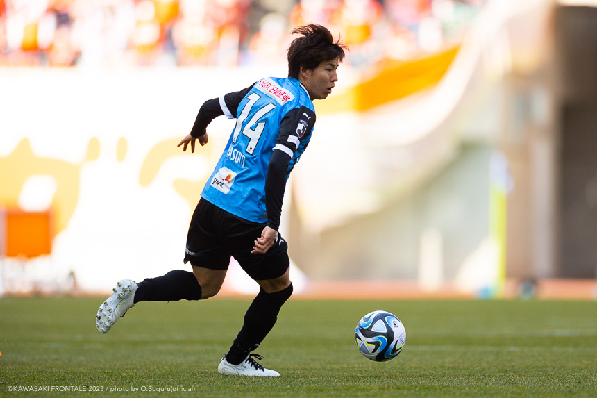 MF14/脇坂 泰斗選手 MF14/脇坂 泰斗選手