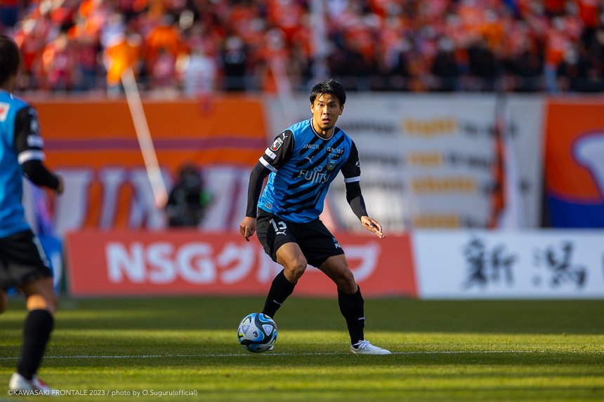 DF13/山根 視来選手 DF13/山根 視来選手