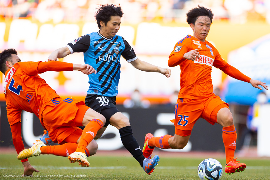 MF30/瀬川 祐輔選手 MF30/瀬川 祐輔選手