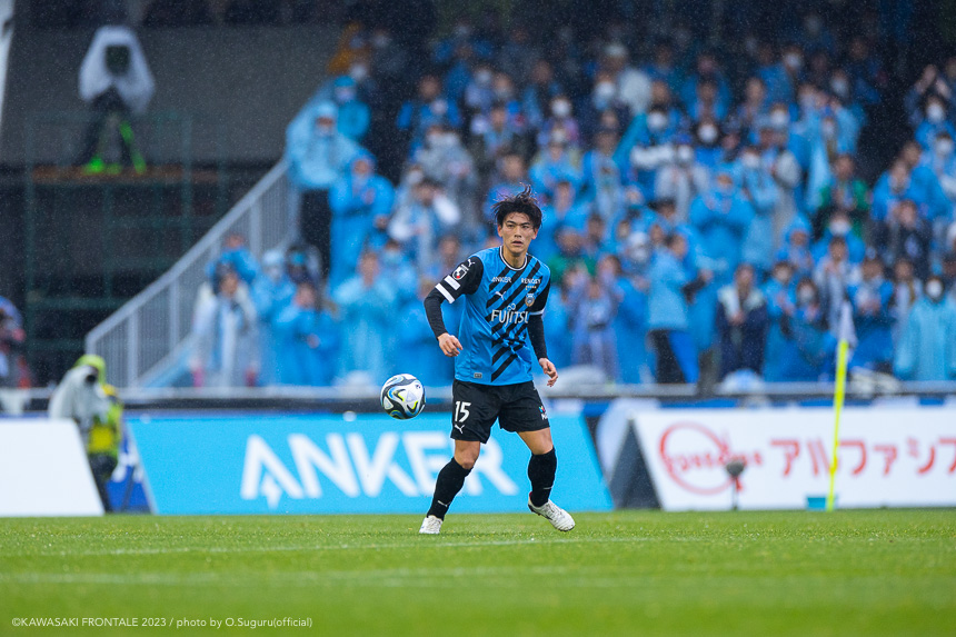 DF15/田邉 秀斗選手 DF15/田邉 秀斗選手
