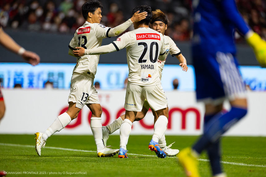 39分には山根選手のゴールでゲームは2-2へ 39分には山根選手のゴールでゲームは2-2へ