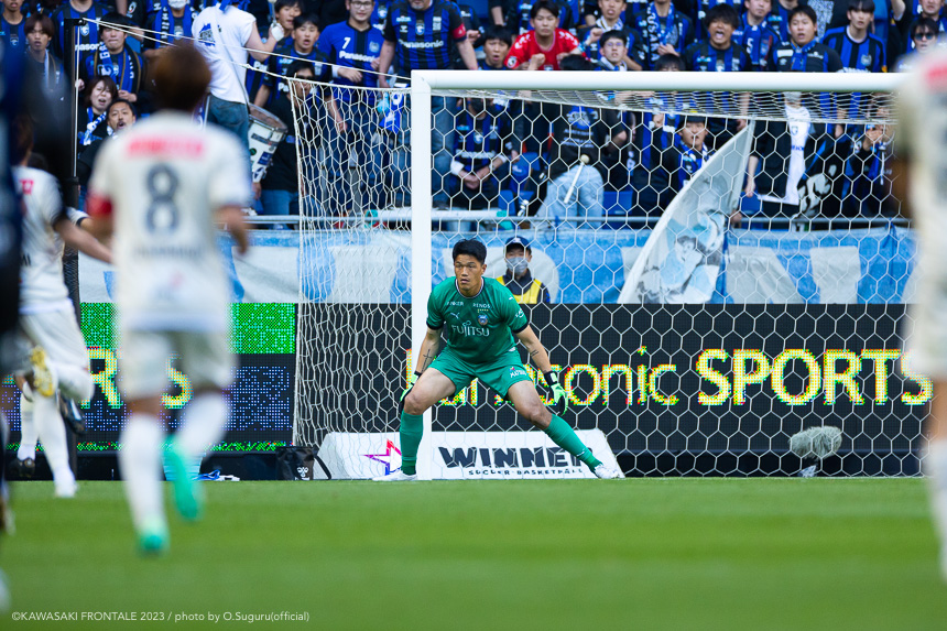 GK1/チョン ソンリョン選手 GK1/チョン ソンリョン選手