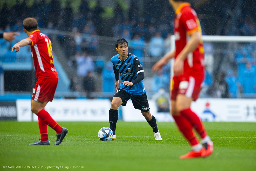 DF13/山根 視来選手 DF13/山根 視来選手