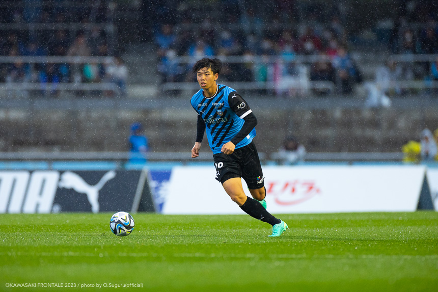 DF29/高井 幸大選手 DF29/高井 幸大選手