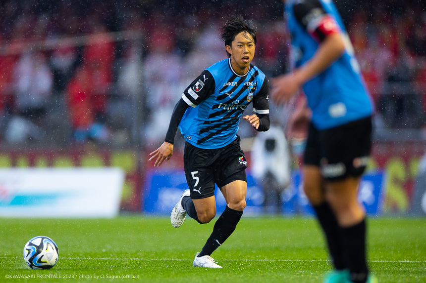DF5/佐々木 旭選手 DF5/佐々木 旭選手