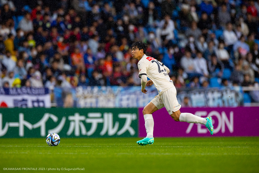 DF29/高井 幸大選手 DF29/高井 幸大選手