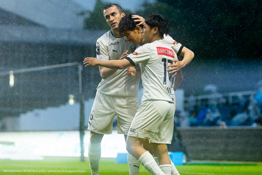 後半立ち上がり、宮代選手のゴールで追加点 後半立ち上がり、宮代選手のゴールで追加点