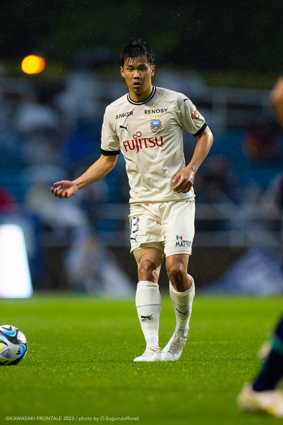 DF13/山根 視来選手 DF13/山根 視来選手
