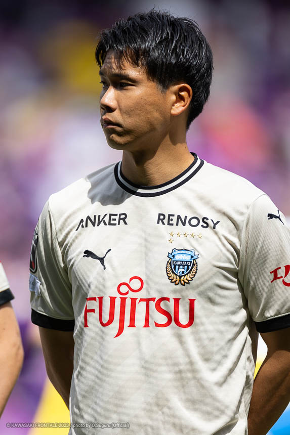 DF13 / 山根 視来選手 DF13 / 山根 視来選手