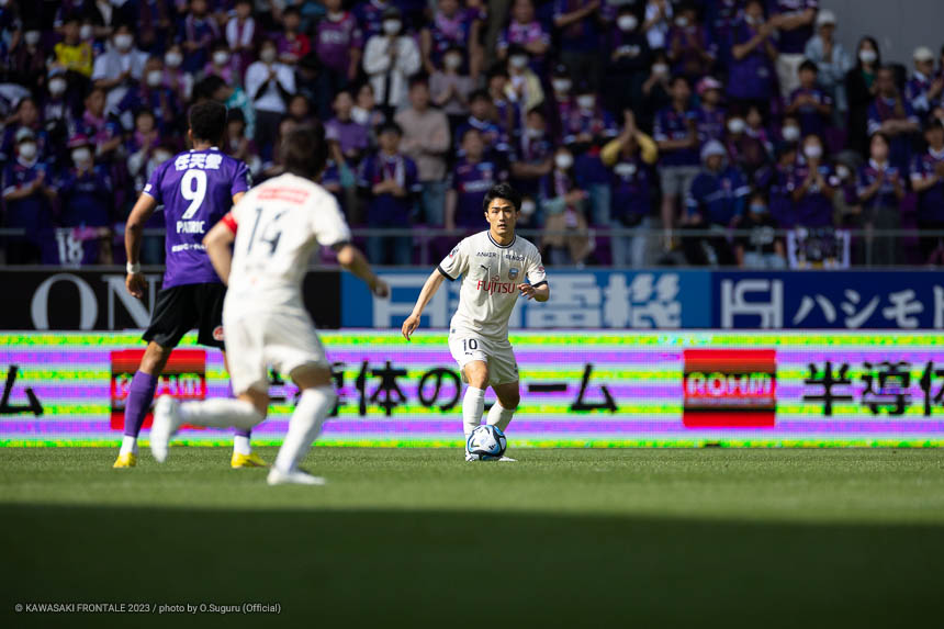MF10 / 大島 僚太選手 MF10 / 大島 僚太選手
