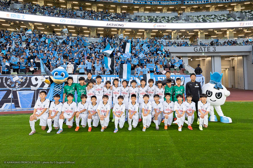 多摩川クラシコ恒例「多摩川“コ”ラシコ」に参加したアカデミー選手たち 多摩川クラシコ恒例「多摩川“コ”ラシコ」に参加したアカデミー選手たち