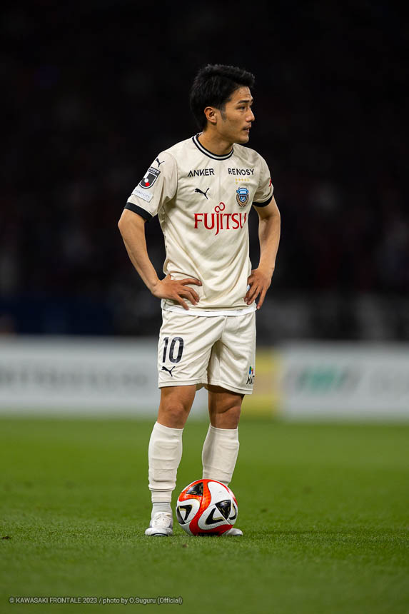 MF10 / 大島 僚太選手 MF10 / 大島 僚太選手