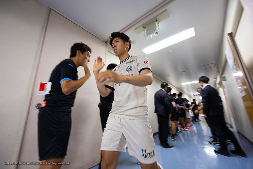 DF29 / 高井 幸大選手 DF29 / 高井 幸大選手